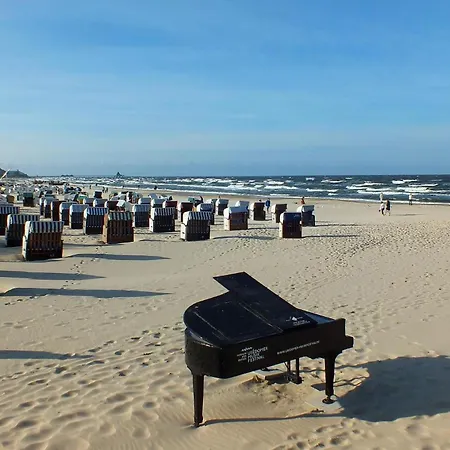 Strandloper, Lägenhet